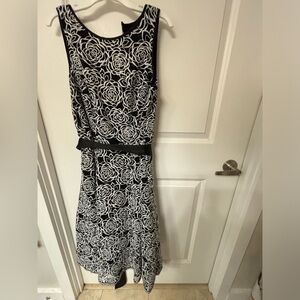 Selling Black Patterned White House Black Market Dress